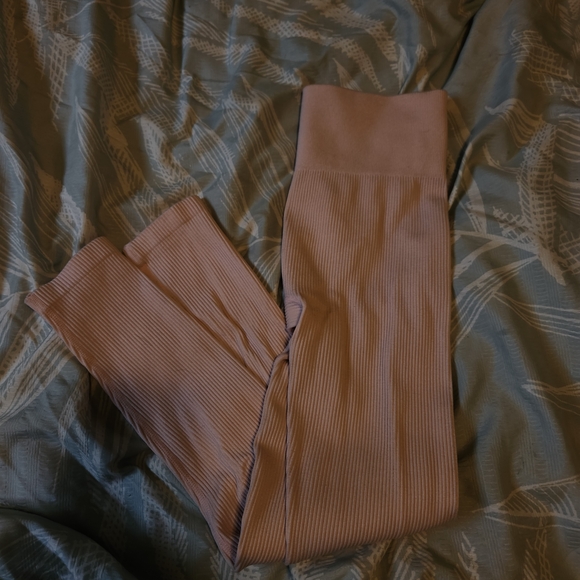 SHEIN Pink Ribbed Leggings - Picture 5 of 5